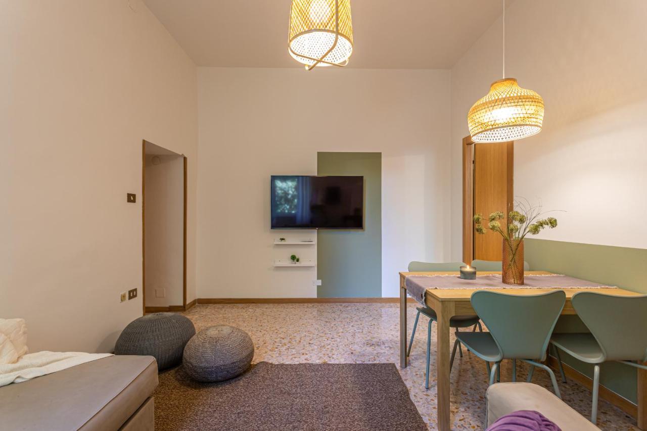 Bubbles Home A Piazza Trilussa In Trastevere Roma Exterior foto