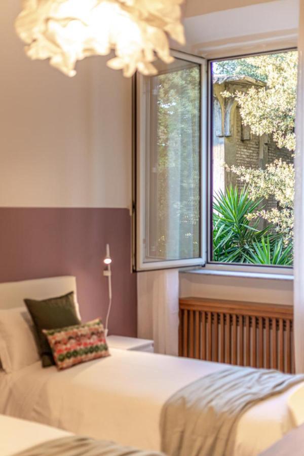 Bubbles Home A Piazza Trilussa In Trastevere Roma Exterior foto