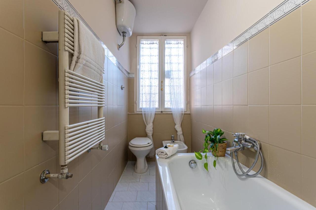 Bubbles Home A Piazza Trilussa In Trastevere Roma Exterior foto